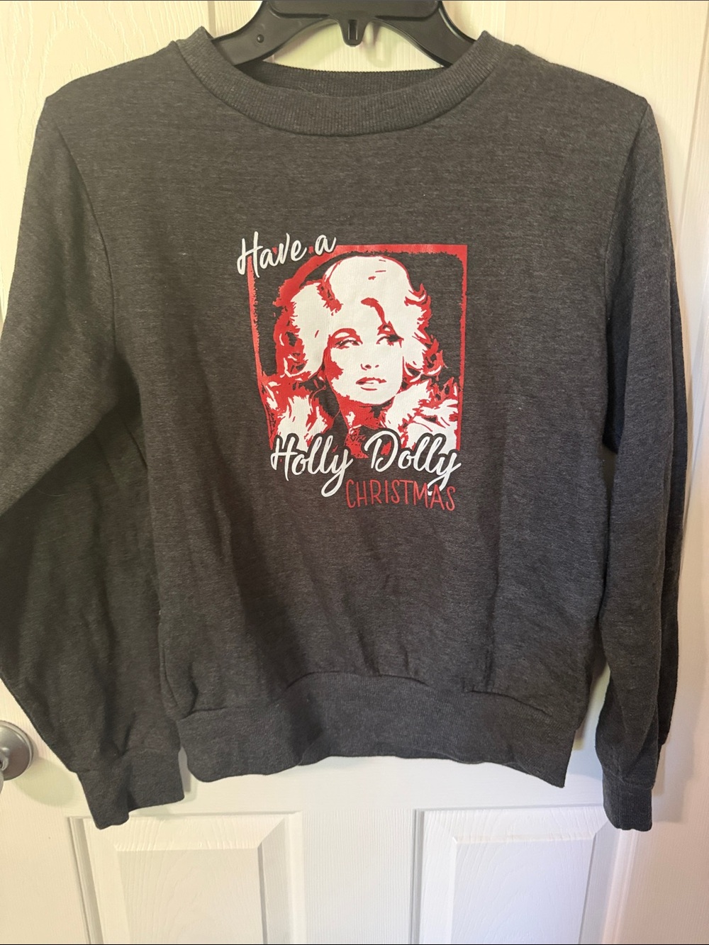 Women's Dark Gray Graphic Sweatshirt - Holiday Holly Dolly